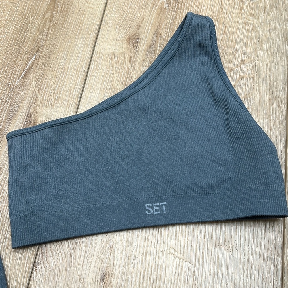 Set Active One-Shoulder Bra